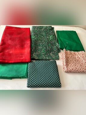 Quilting Sewing Crafts Fabrics Holiday/Christmas Colors Red Green Cotton